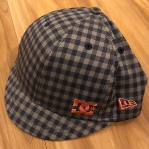 Women’s DC Shoes “Baxter” New Era Hat